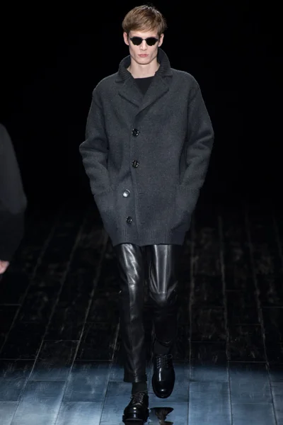 Look 33
